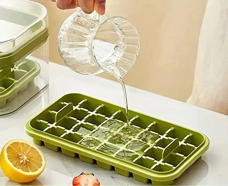 ChillMate - 101 ons set van 64 siliconen ijsblokjesbakjes met deksels en bakje