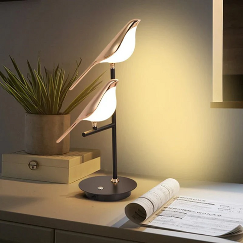 AuraWing Moderne LED Tafellamp – Elegante Verlichting voor Elke Ruimte