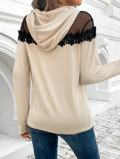 Cyrene - Chique Hoodie met Cut-Out Design