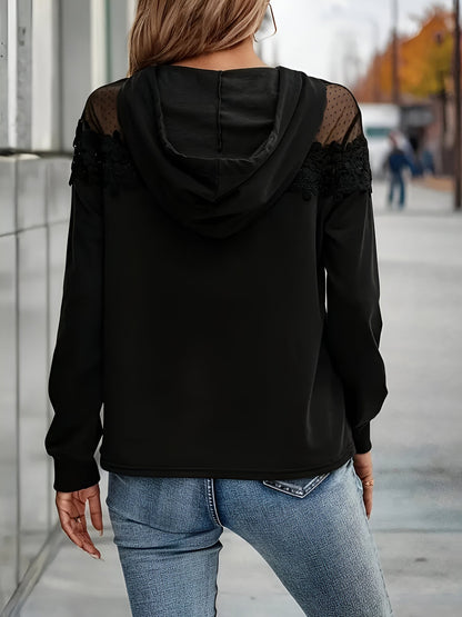 Cyrene - Chique Hoodie met Cut-Out Design